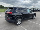 Used 2017 Jeep Cherokee Latitude w/ Comfort & Sound Group image 2