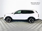 Used 2023 Kia Telluride EX w/ EX Captain's Chair Package image 4