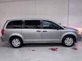 Used 2019 Dodge Grand Caravan SE w/ UConnect Hands-Free Group image 2