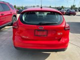 Used 2017 Ford Focus SE w/ Cold Weather Package image 3