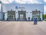 Used 2016 Chrysler Town & Country Touring-L image 6
