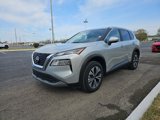 Used 2023 Nissan Rogue SV image 3