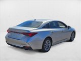 Used 2020 Toyota Avalon XLE w/ Moonroof Package image 5