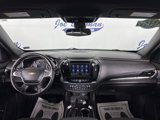 Used 2022 Chevrolet Traverse LT image 2