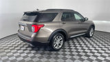 Used 2021 Ford Explorer XLT w/ Equipment Group 202A image 3