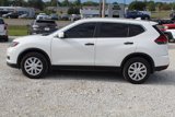 Used 2017 Nissan Rogue S image 2
