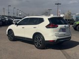 Used 2018 Nissan Rogue SL w/ Premium Package image 3