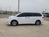 Used 2020 Toyota Sienna L image 4
