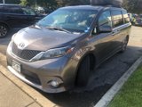 Used 2015 Toyota Sienna SE image 2