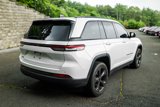Used 2023 Jeep Grand Cherokee Altitude image 4