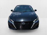 Used 2023 Nissan Altima 2.5 SV image 2