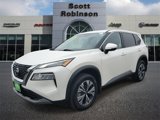 Used 2021 Nissan Rogue SV image 2