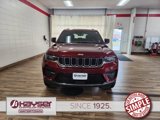 New 2025 Jeep Grand Cherokee Laredo image 2