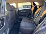 Used 2018 Nissan Rogue SV image 5