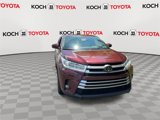 Used 2017 Toyota Highlander Plus image 2