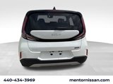 Used 2023 Kia Soul EX image 3