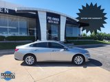 Used 2025 Chevrolet Malibu LT image 2