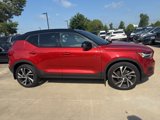 Used 2021 Volvo XC40 T5 R-Design w/ Advanced Package image 3