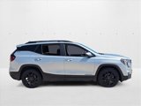 Used 2022 GMC Terrain SLE w/ Driver Convenience Package image 4