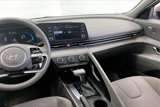 Certified 2025 Hyundai Elantra SE image 6