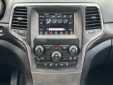 Used 2021 Jeep Grand Cherokee Laredo image 3