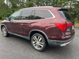 Used 2017 Honda Pilot Touring image 2