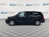 Used 2008 Chrysler Town & Country Touring image 5