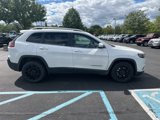 Used 2019 Jeep Cherokee Latitude Plus image 4