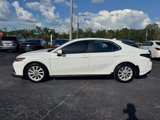 Used 2022 Toyota Camry LE image 2