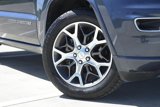 Used 2019 Jeep Grand Cherokee Overland image 2