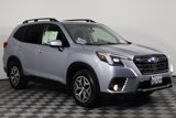 Used 2023 Subaru Forester Premium image 3