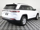 Used 2023 Jeep Grand Cherokee Laredo image 5