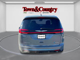 Certified 2022 Chrysler Pacifica Touring-L image 5