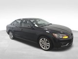 Used 2019 Volkswagen Passat 2.0T Wolfsburg w/ Wheels & Sunroof Package image 3