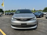 Used 2017 Chrysler Pacifica Touring image 4