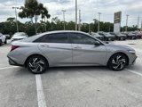 Used 2025 Hyundai Elantra Sport image 2