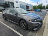 Used 2023 Toyota Camry SE image 4
