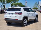 New 2025 Jeep Compass Latitude image 4