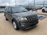 Used 2017 Ford Explorer XLT w/ Equipment Group 202A image 2