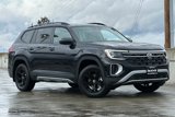 New 2025 Volkswagen Atlas Peak Edition SE image 2