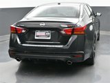 Used 2023 Nissan Altima 2.5 SR w/ SR Premium Package image 5