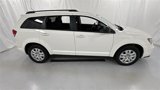 Used 2016 Dodge Journey SE w/ Flexible Seating Group image 2