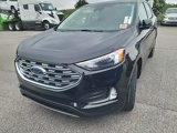 Used 2023 Ford Edge Titanium image 2