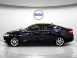 Used 2017 Ford Fusion SE w/ Fusion SE Technology Package image 4