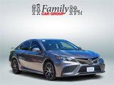 Used 2022 Toyota Camry SE image 2