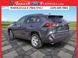 Used 2019 Toyota RAV4 LE image 3