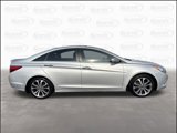 Used 2013 Hyundai Sonata SE w/ Navigation & Sunroof Pkg image 2