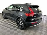 Certified 2025 Volvo XC40 B5 Core image 4