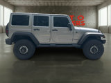 Used 2015 Jeep Wrangler Unlimited Sahara w/ Connectivity Group image 4