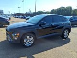 Used 2024 Hyundai Kona SE image 2